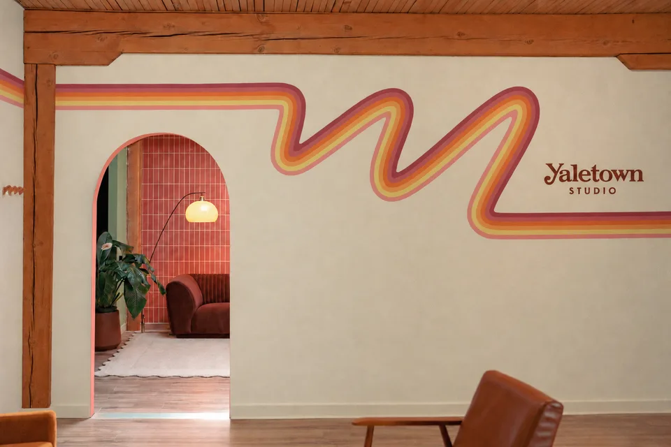 Archway through the Yaletown mural wall into The Tulum Lounge